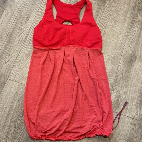 Brand new barely worn lululemon tank - Picture 2 of 4
